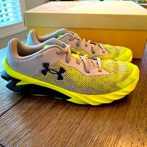 Boys under armour shoes